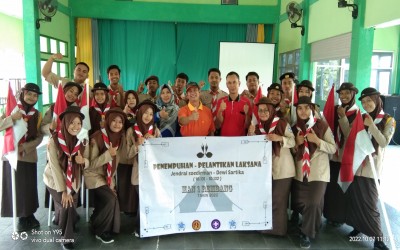 KEPALA MAN 1 REMBANG LEPAS KEBERANGKATAN PRAMUKA BANTARA